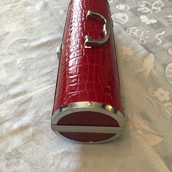 Wine “purse” carrier - Picture 6 of 7
